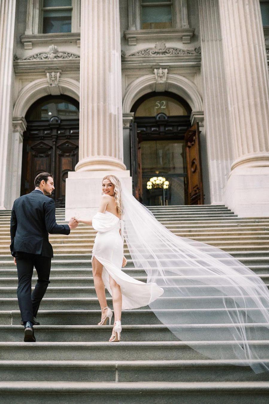 Aura blusher Illusion tulle veil in Ivory display picture 2