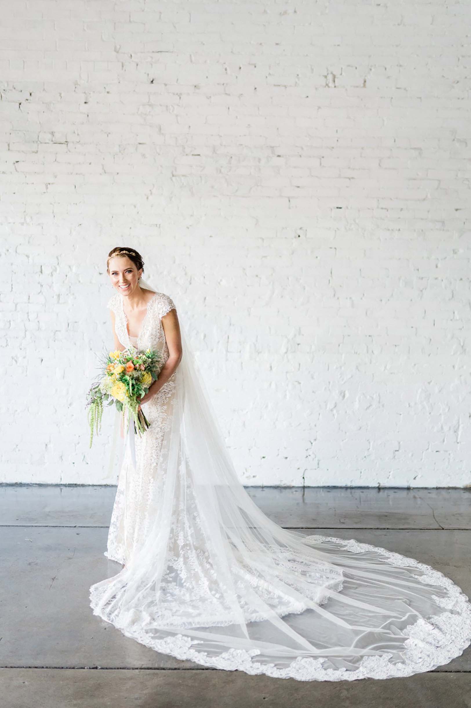 Calais Alencon French Lace Veil in Ivory - Cathedral 108" with a blusher / Off-white