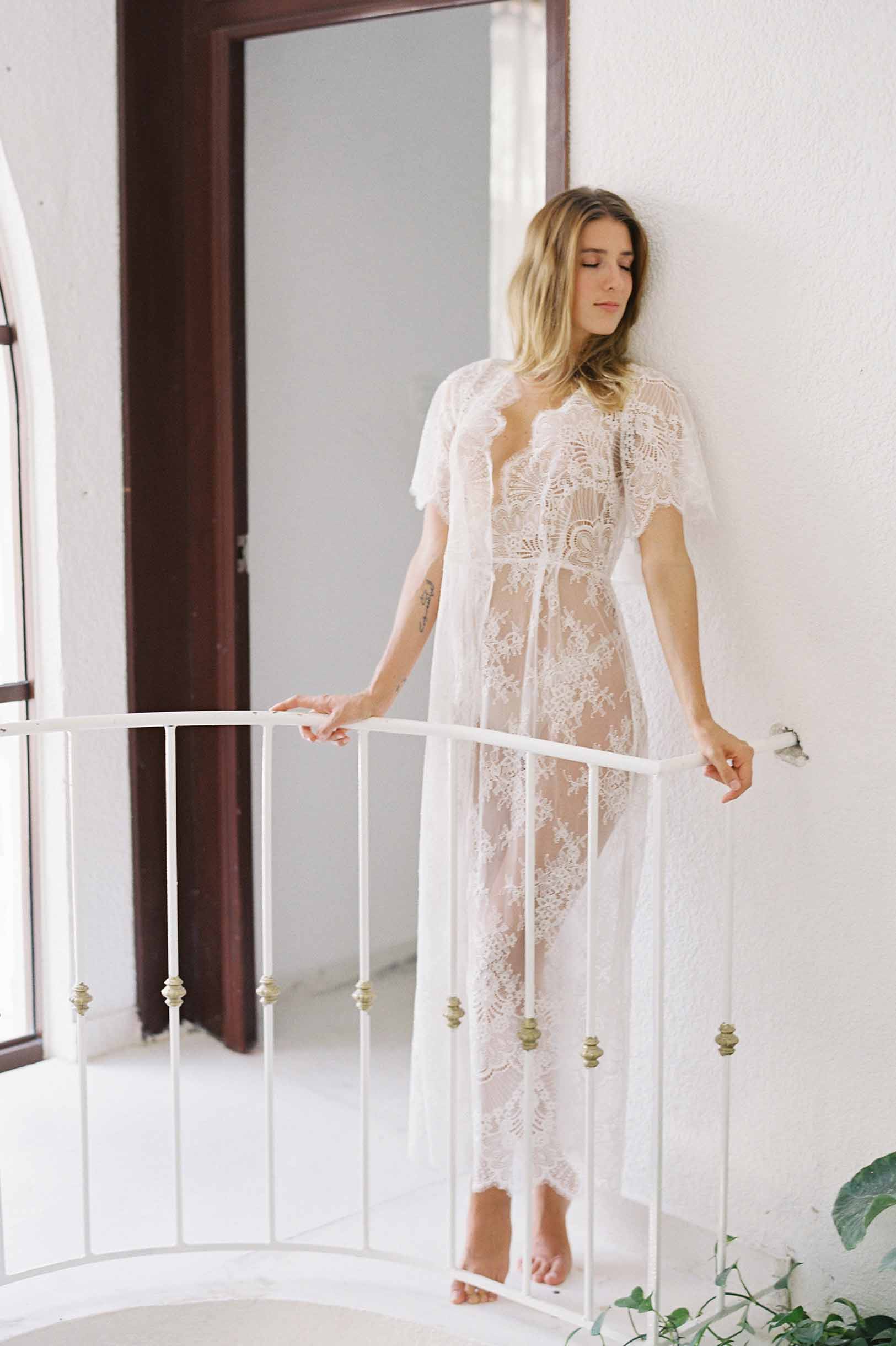 Harlow Lace robe in Ivory