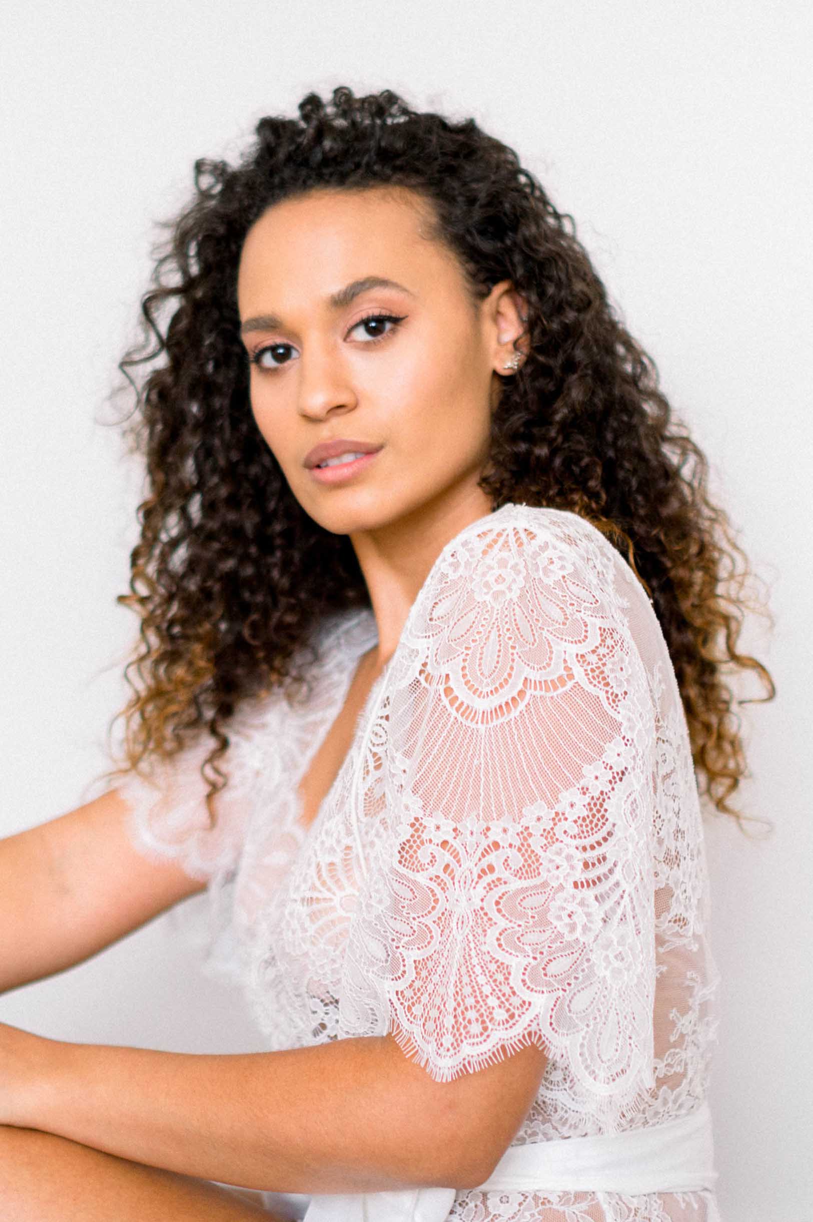 Harlow Lace robe in Ivory