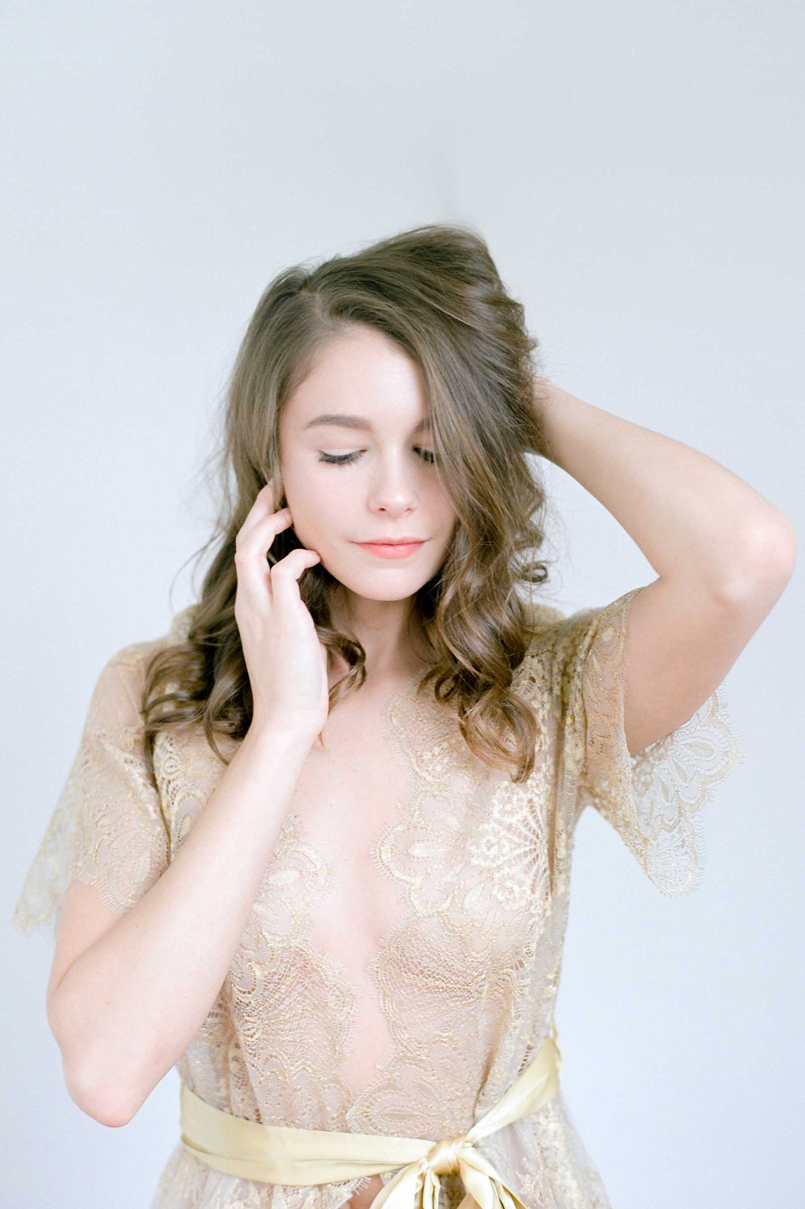 Harlow Midi lace robe with flutter sleeves in Gold