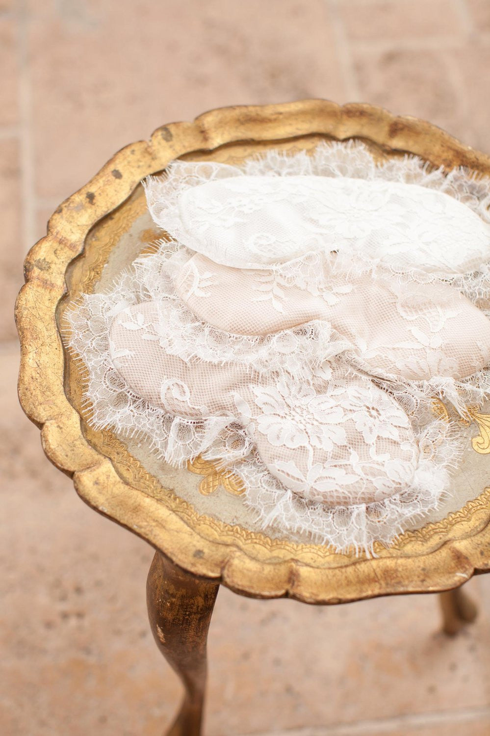 SWAN QUEEN LACE & SILK SLEEP EYE MASK