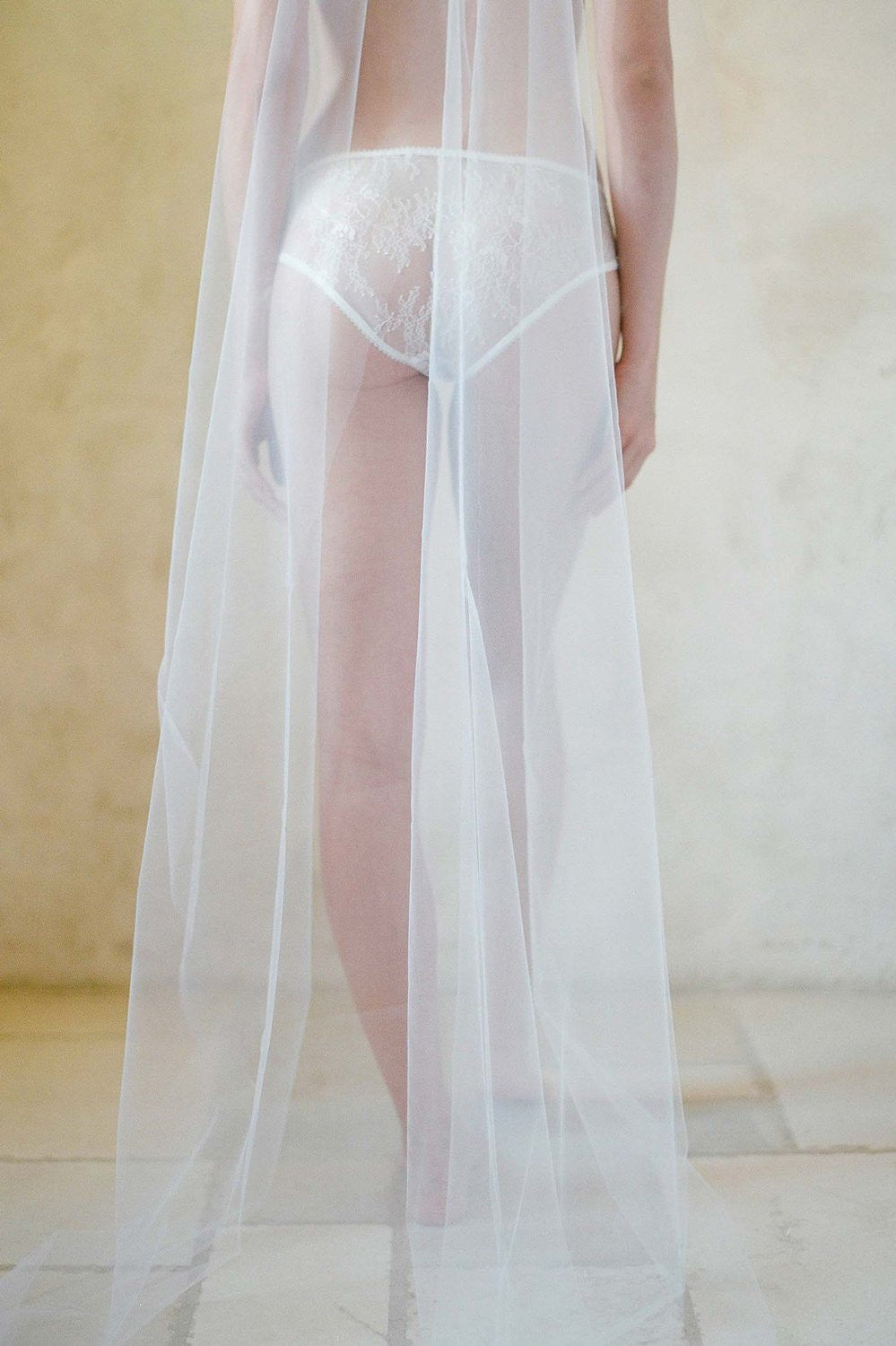 BREEZY SINGLE LAYER VEIL - STYLE V91
