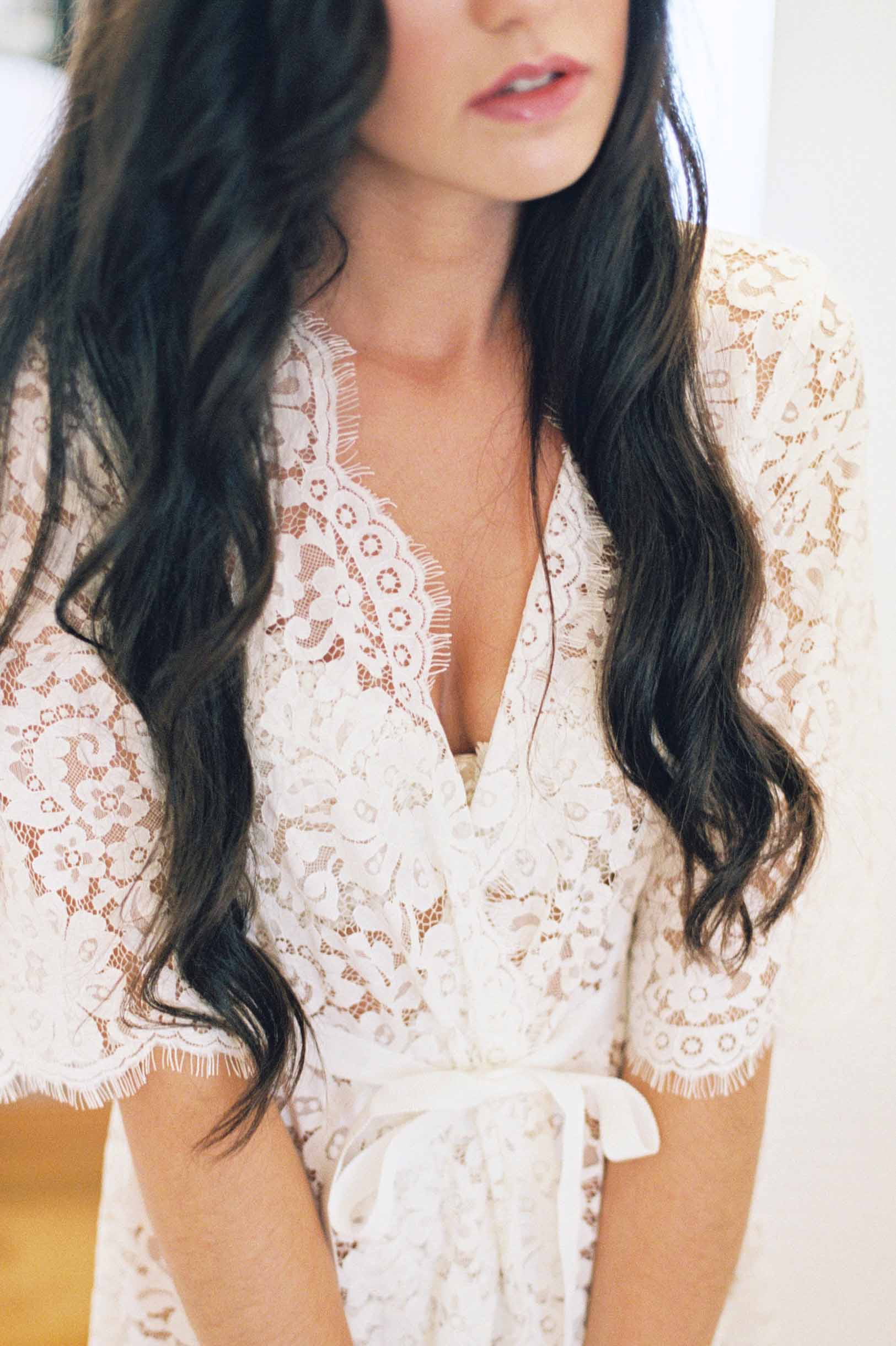 Elizabeth Lace Robe in ivory