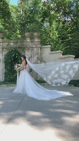 Floating Roses French Lace Veil in Ivory