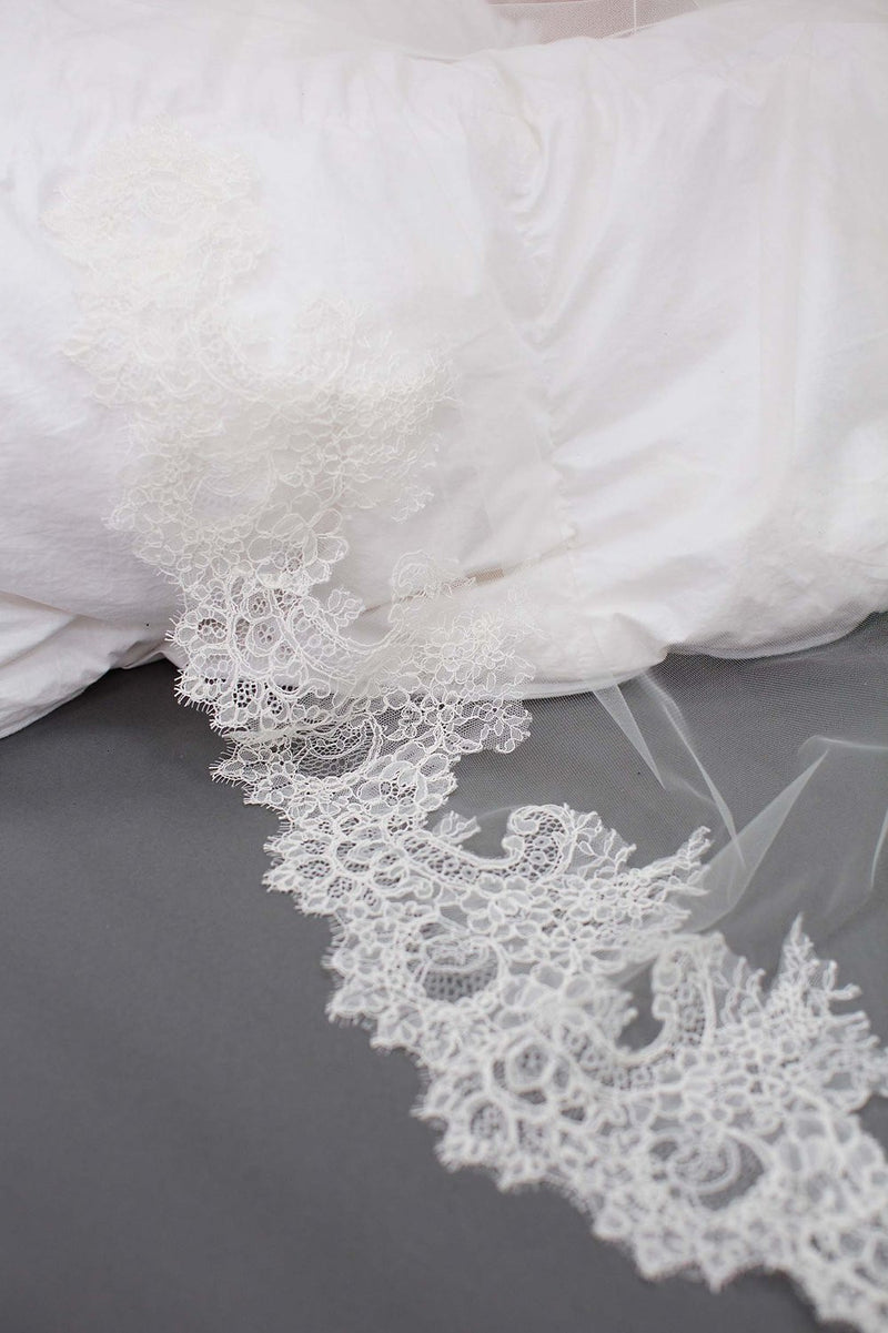 AMANDA DELICATE AND SHEER ALENCON LACE VEIL IN IVORY Off white Floral Bridal Cathedral