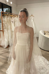 Aura blusher Illusion tulle veil in Ivory