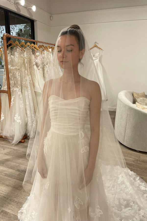 Aura blusher Illusion tulle veil in Ivory