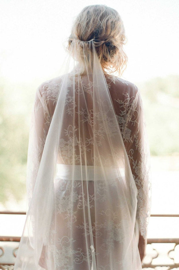 Dreamy single layer luminous Italian tulle veil - style V3221