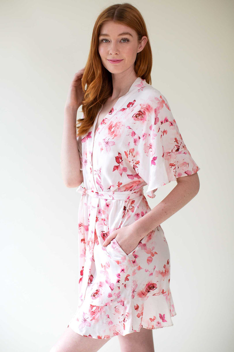 Botanical love Flounce robe in Pink floral