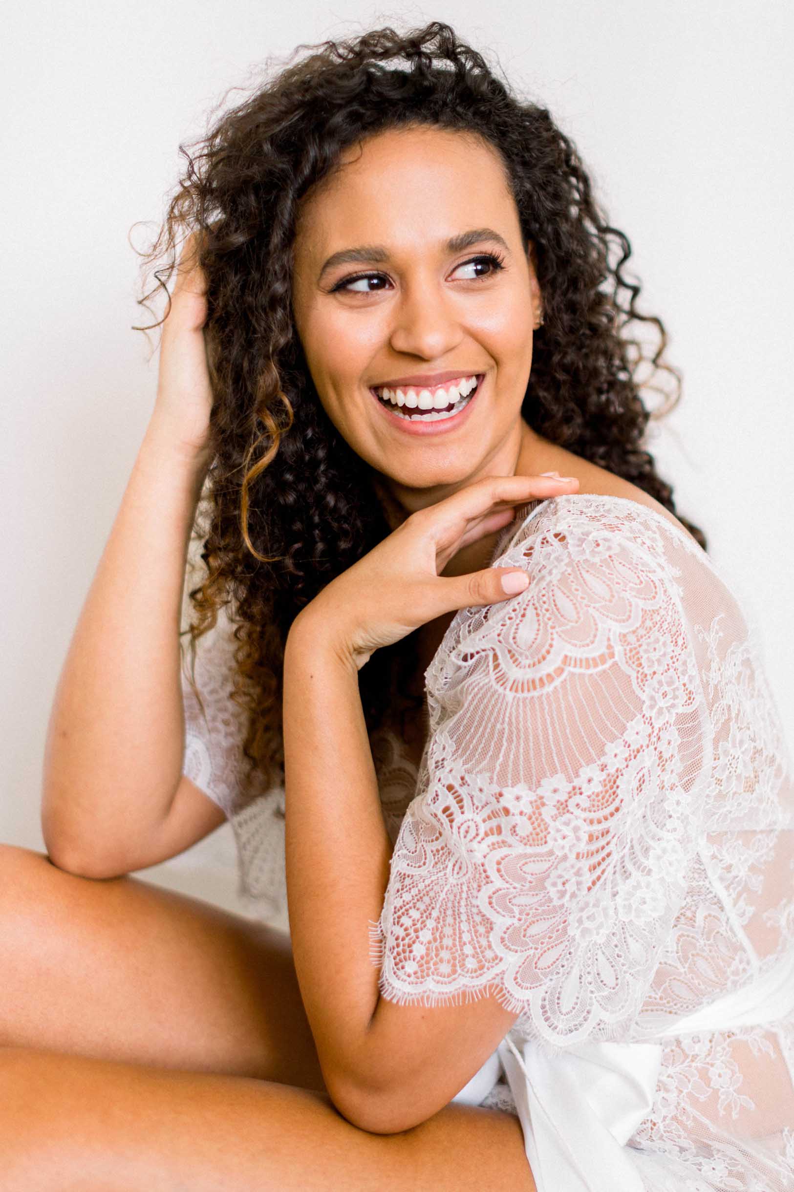 Harlow Lace robe in Ivory