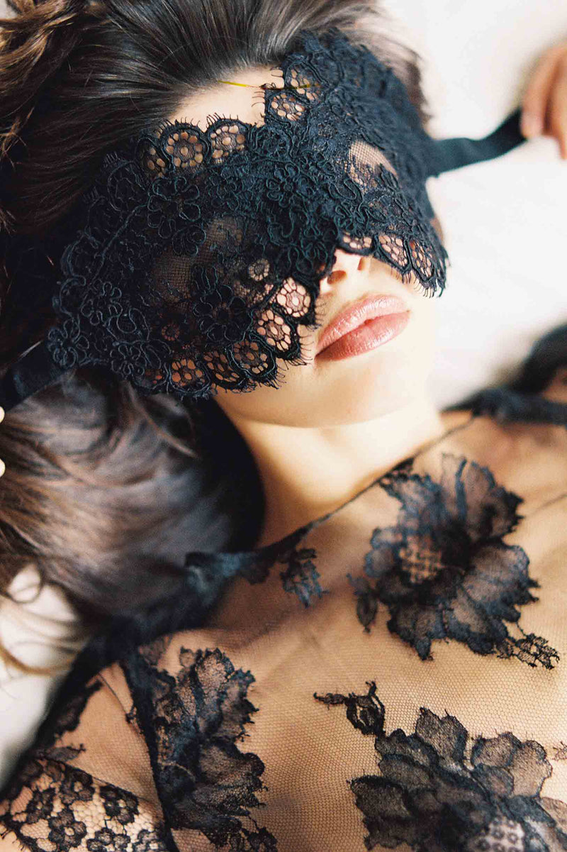Rayna Alencon Lace Blindfold Venetian Eye Mask in Ivory or Black -  ShopperBoard