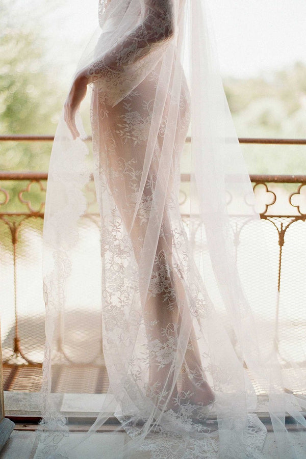 Jacqueline Sheer French lace scallop veil