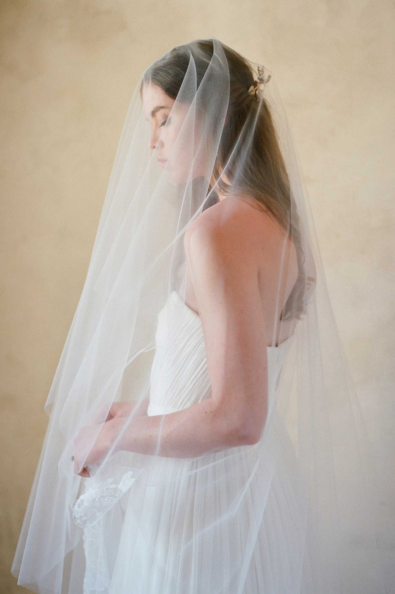 Ombre Champagne Floral Lace Ivory Cathedral Veil with Blusher Bridal V –  SheerGirl
