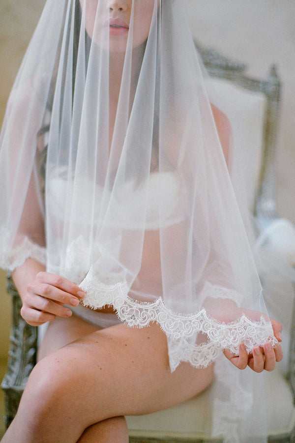 SOPHIE FRENCH LACE SCALLOP BLUSHER VEIL with comb ivory off white cathedral 