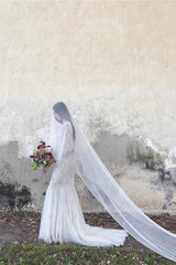 SUBLIME SILK TULLE VEIL IN IVORY OR OFF-WHITE