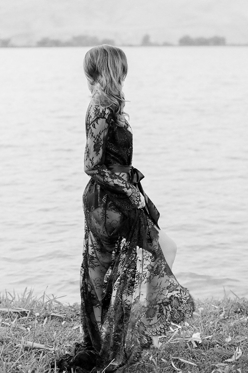 SWAN QUEEN LACE ROBE - BRIDAL LONG DRESSING GOWN IN BLACK
