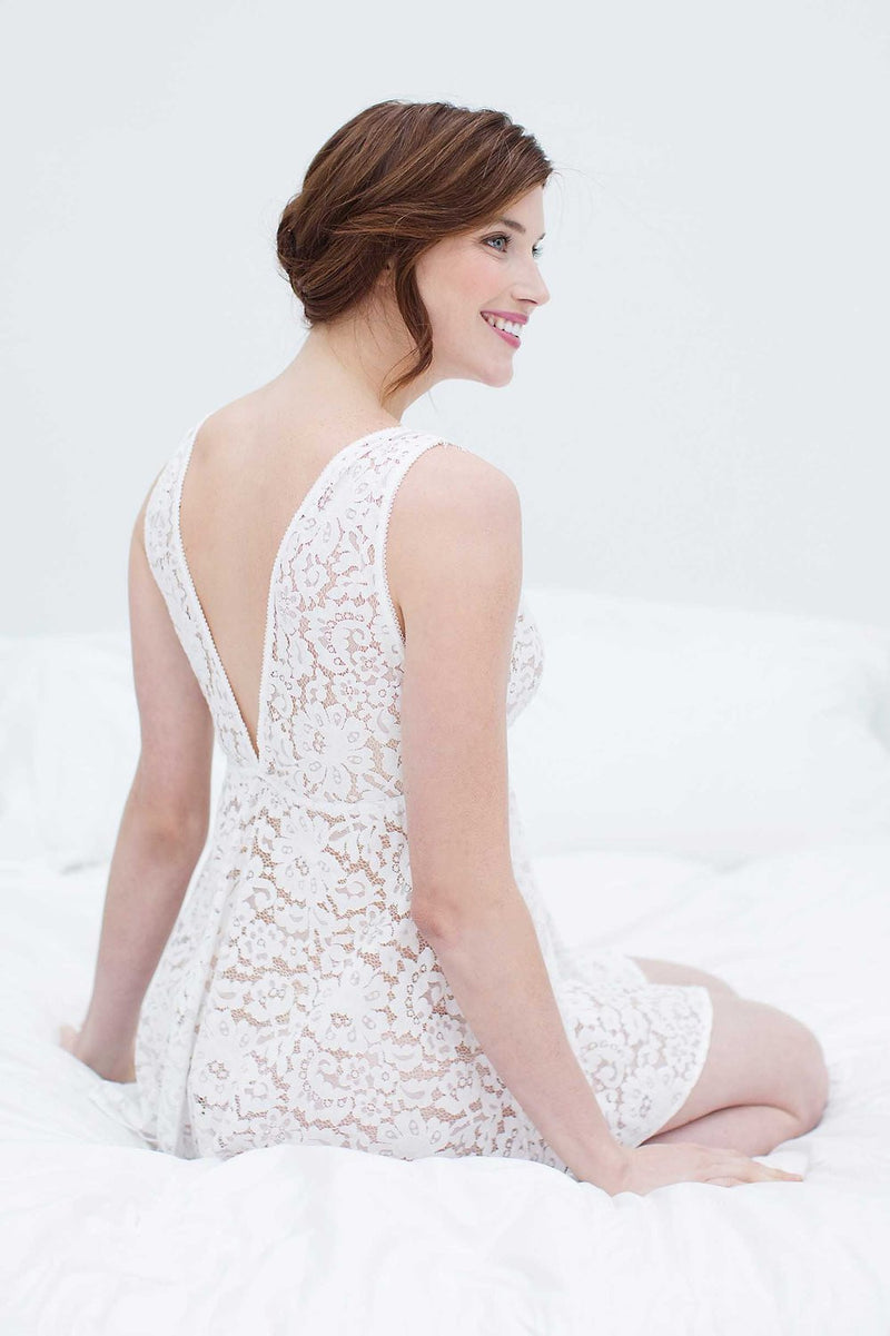 ELIZABETH LACE CHEMISE IN OFF-WHITE