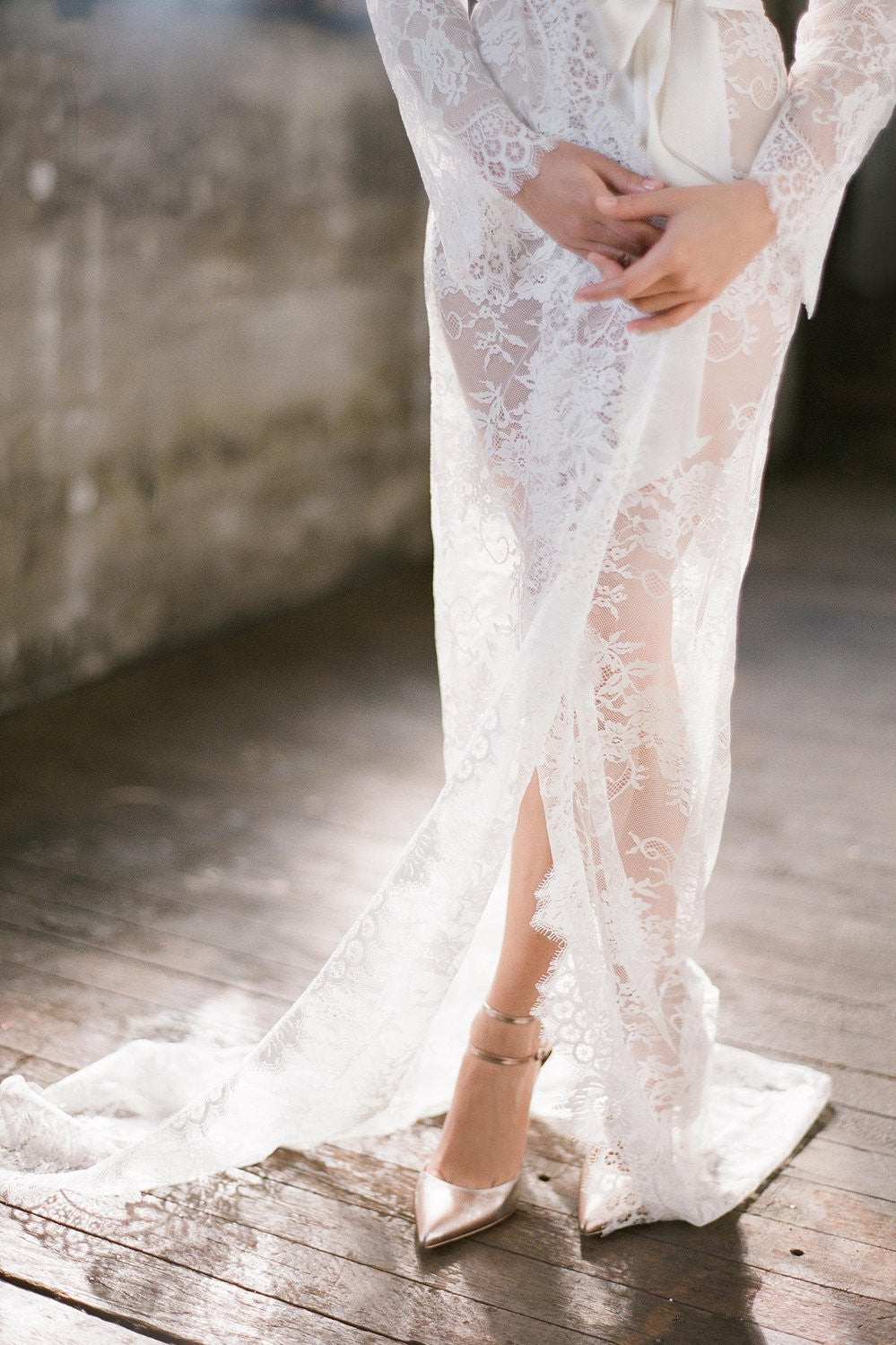 SWAN QUEEN LACE ROBE - BRIDAL LONG DRESSING GOWN IN IVORY