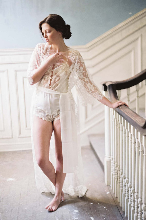 SWAN QUEEN LACE ROBE LONG DRESSING GOWN WITH KIMONO SLEEVES IN IVORY